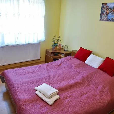 Sobe Masa Country house